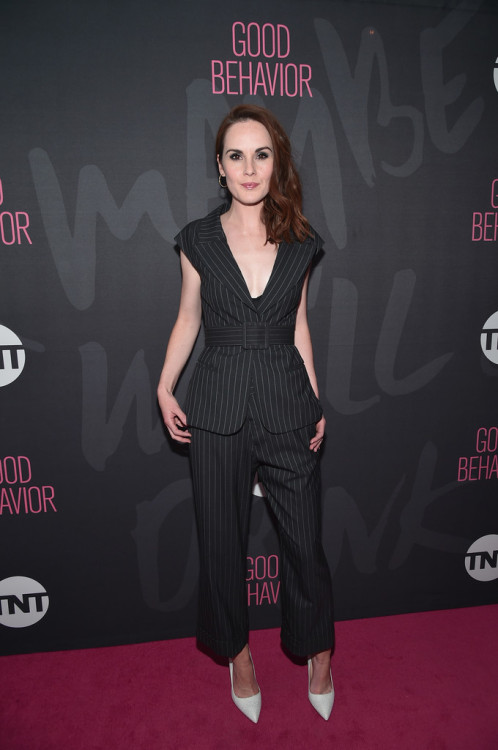 Michelle Dockery attends the “Good Behavior” NYC Premiere at Roxy Hotel on November 14, 2016 in New York City. [