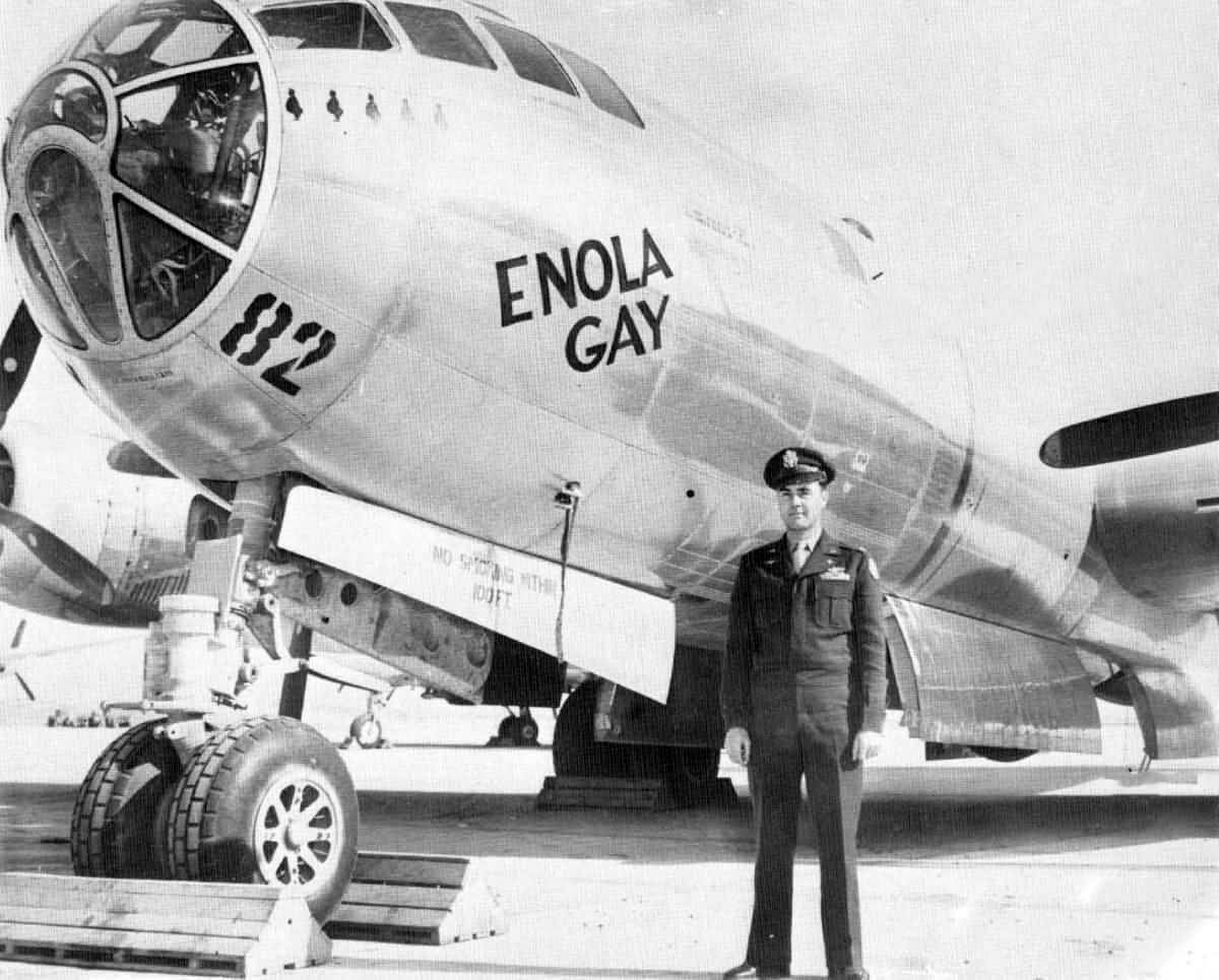 Avión B-29 Enola Gay