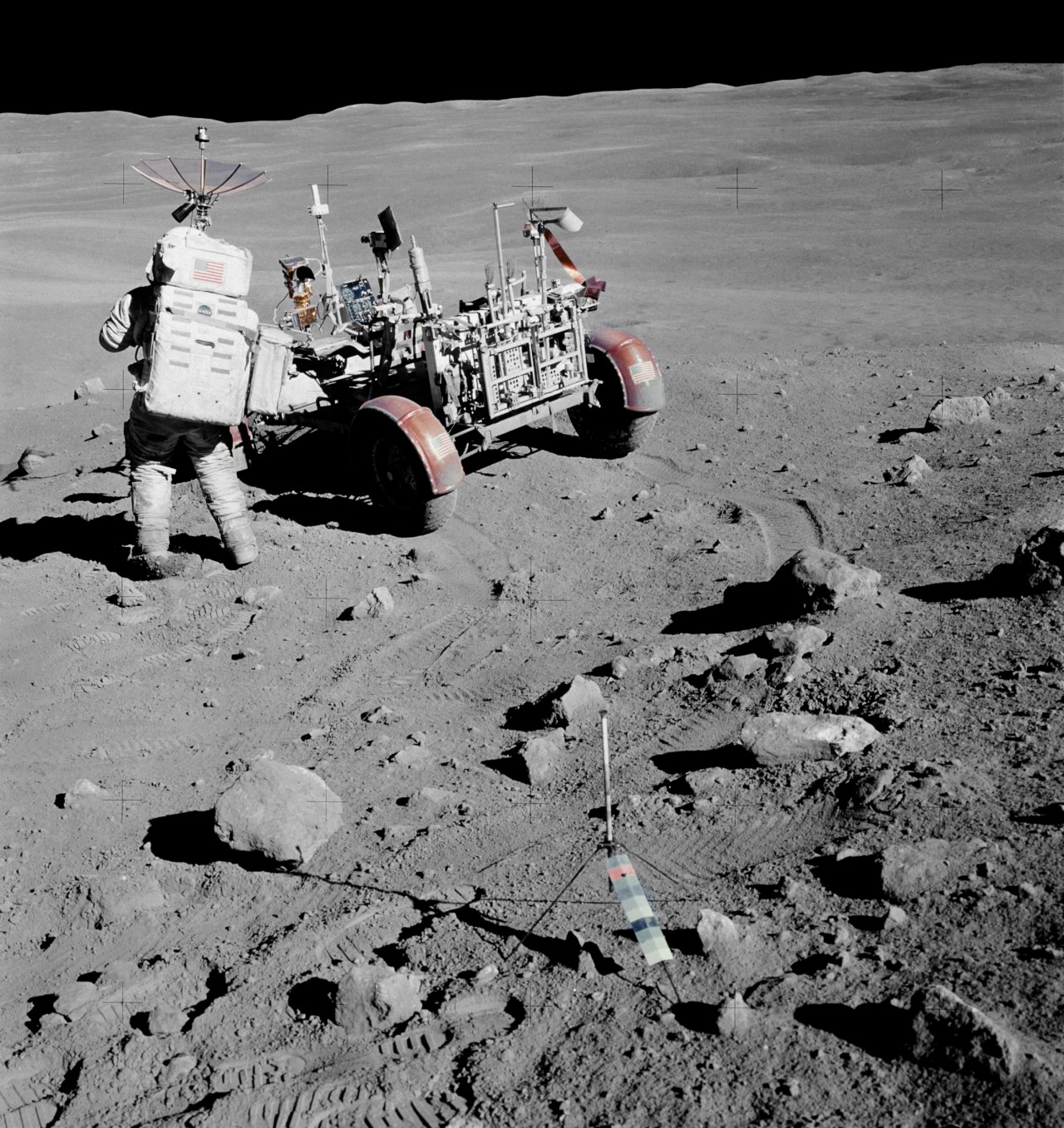humanoidhistory:
“Apollo 16 astronaut Charlie Duke with the lunar rover on the Moon, April 22, 1972.
”