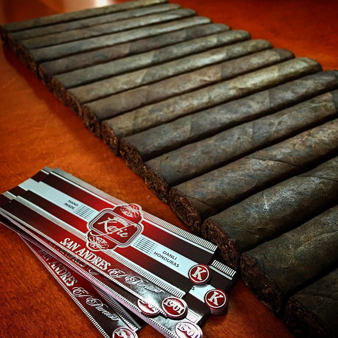 Full flavored, medium bodied. One of a kind. #kafie1901sanandres (at Kafie 1901 Cigars)