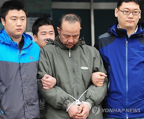 On April 1, 2012, an unnamed 28-year-old woman in Suwon, South Korea, called the police to report that she had been kidnapped by Wu Yuanchun, who was threatening to rape and kill her. She was calling from inside his locked bathroom. She said that she...