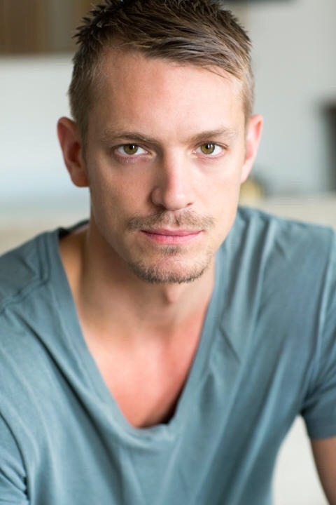 Joel Kinnaman (the hot yummy soldier from Suicide Squad)