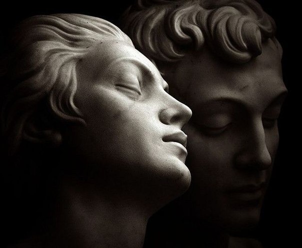 silenceformysoul:
“Family monument at Forest Lawn in Glendale, California (detail)
”