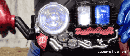 (新)仮面ライダービルド　フルボトルを3本収納！  『DXフルボトルホルダー & 掃除機フルボトル』