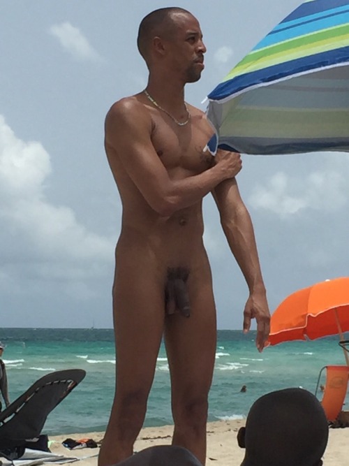 ofbeachesandmen:
“ Do check out my blog for pictures of myself and other gay nude beaches related stuff:
OF BEACHES AND MEN - BLOG
Or visit my gay nude beaches guide:
OF BEACHES AND MEN - DESTINATIONS
”