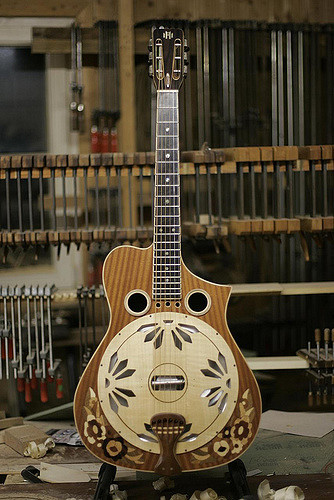 Dobro guitar - Overview by mrflix on Flickr.