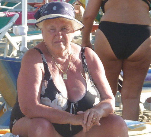 Fat Naked Grannies 86