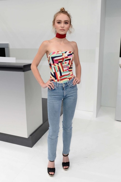 Lily Rose Depp – Chanel Show at Paris Fashion Week