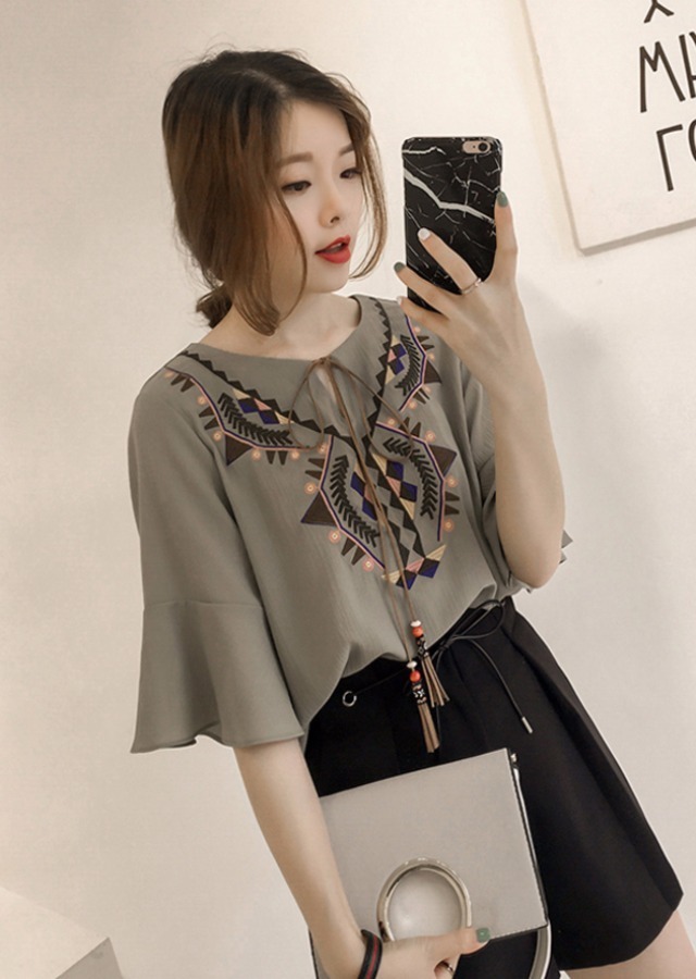 chiffon shirt, lotus leaf sleeves, sexy, loose, wild, korean version