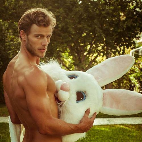 fitstud: “Was Easter hot or what? ”