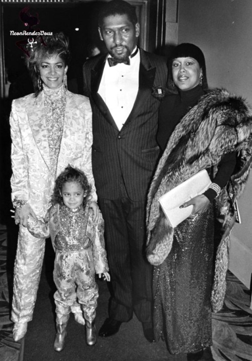 18th annual NAACP Image Awards, December 7, 1985 Sheila E. with Nicole Escovedo in matching attire, at Wiltern Theater. Accompanying the singing star is Willis Edwards, president of the Hollywood chapter of the National Association for the...