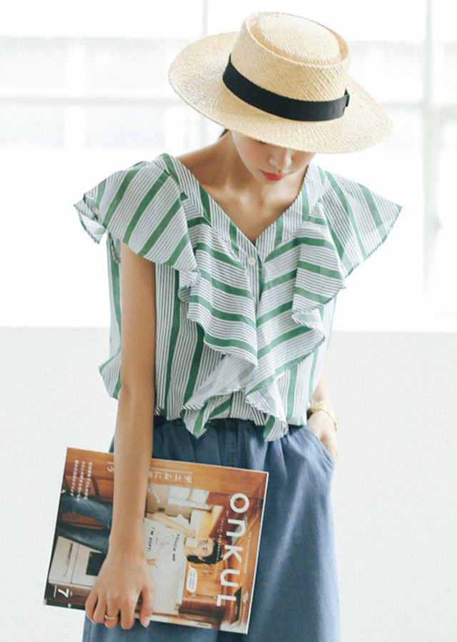 sleeveless shirt, vertical stripes, lotus leaf, v collar, loose, refreshing