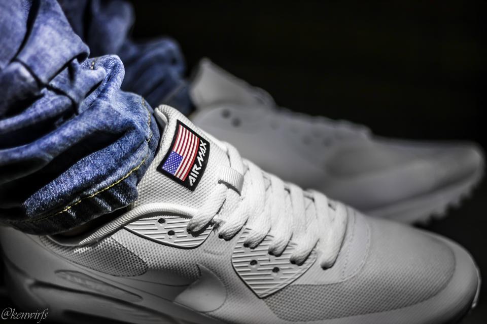 air max hyperfuse white independence day