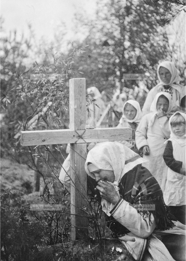 Профессиональная плакальщица. Росийская Империя, Эстония, 1912г.