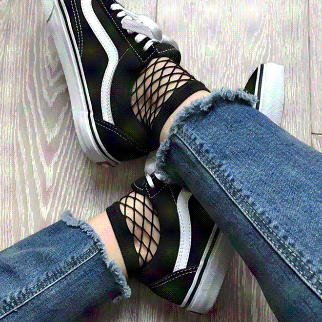 Trend Alert: Fishnet Fever
We’ve always envied the rad Vans Girls who rock fishnets in their everyday wardrobe, and we’re so inspired to give this trend a try. Ever since we interviewed Refinery 29 Fashion Market Writer, Alyssa Coscarelli last month,...