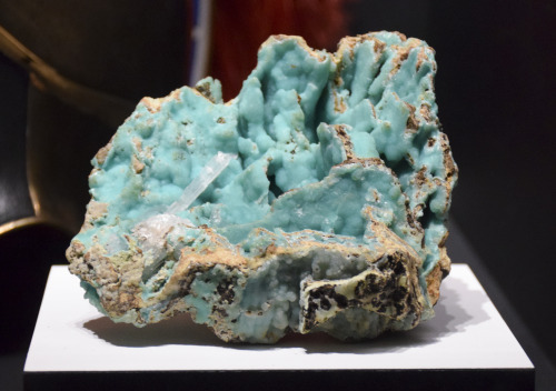 Smithsonite and gypsum minerals