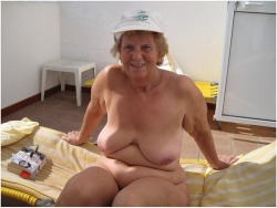 Naked Horny Old Woman