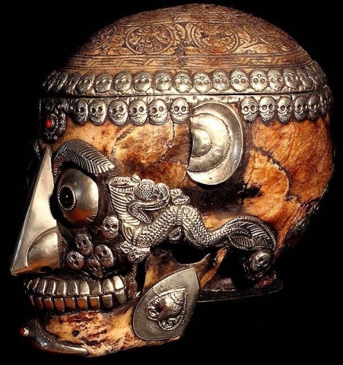 sufferin-soucatache:
“sixpenceee:
“  A kapala or skullcup is a cup made from a human skull used as a ritual implement (bowl) in both Hindu Tantra and Buddhist Tantra.
” ”