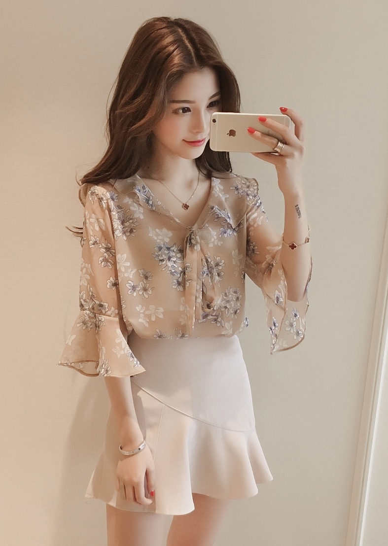 chiffon shirt, lotus leaf sleeve, v collar, printing, korean version