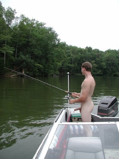 bluetomtom:
“ barecub2:
“ Just me and my pole
”
Hell, You could steer the boat with that beauty,lol
”