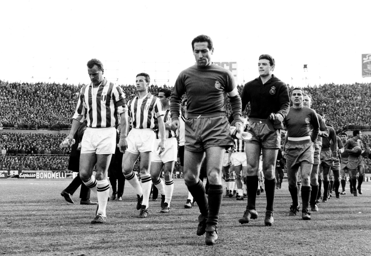 Il primo confronto in assoluto tra Juventus e Real Madrid nella Champions League, allora Coppa dei Campioni, risalente alla stagione 1961/62, foto: wikicommons
