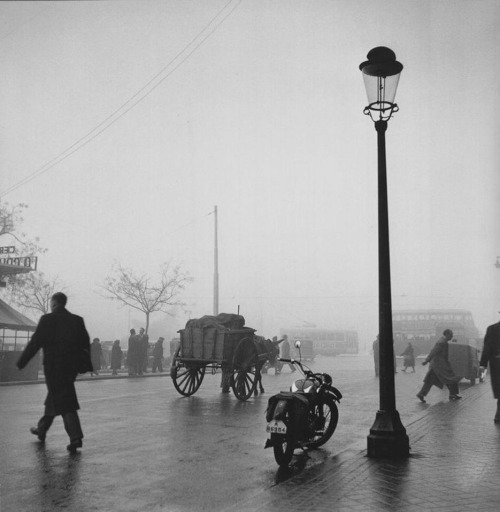 by Francesc Català-Roca
Madrid, 1950s