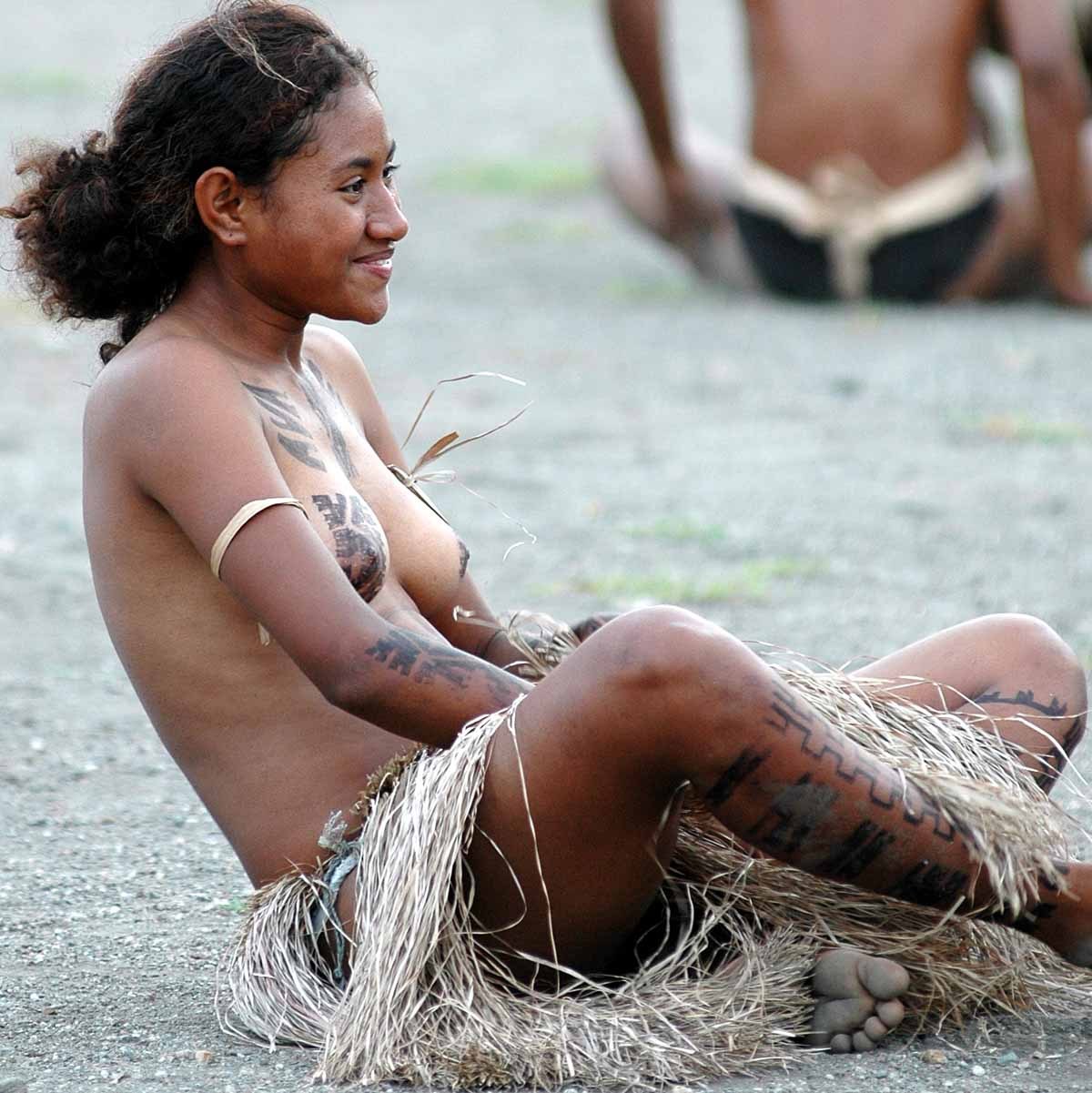 Nude Tribal Polynesian Women 22