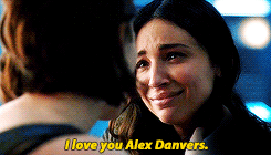 Alex ♥ Maggie (Supergirl) #1 Parce que... you're saying you like me ? Tumblr_opaxfeRjFW1sjcg5bo8_r1_250