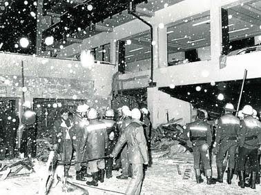 ‪Explosión en un hotel de lujo en una estación invernal de Garmisch-Partenkirchen (Baviera - RFA) ¿Fuga de gas? 7 muertos #l291286‬