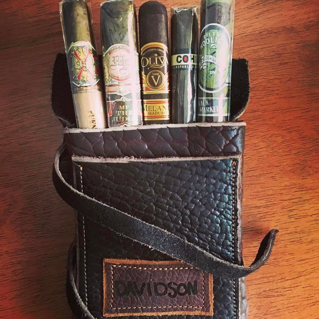 Thick #originaldesign American bison leather #cigar carrier 🔥💨 with custom heat branding 🔥🔥🔥#madeinusa ⚒ #veteranmade #ruggedlyxury #legendarysaxon #cigars #nowsmoking www.LegendarySaxon.com