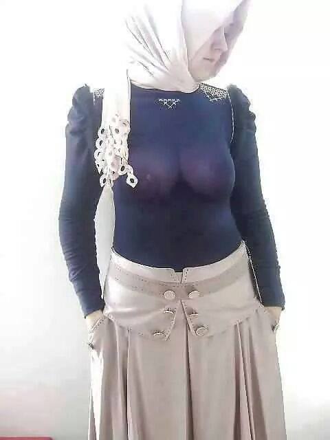 Arab hijab blow