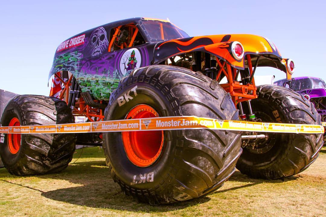 stone crusher monster truck toy