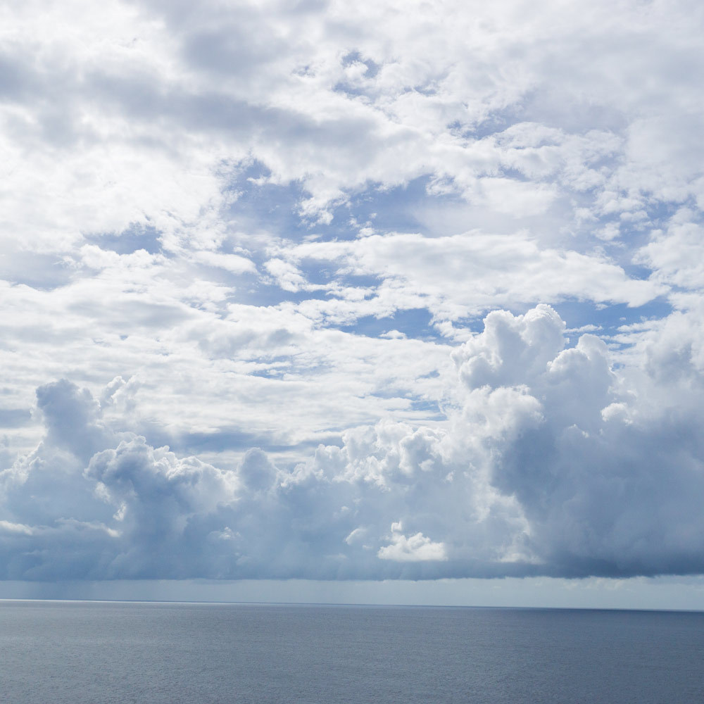 屋久島の海、空、雲