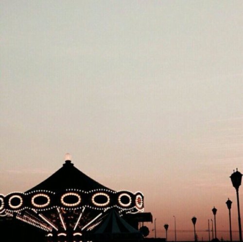 carousel on Tumblr