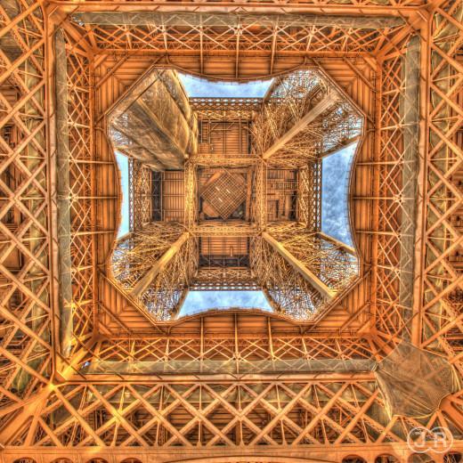La Tour Eiffel by © Jrwaterworld.