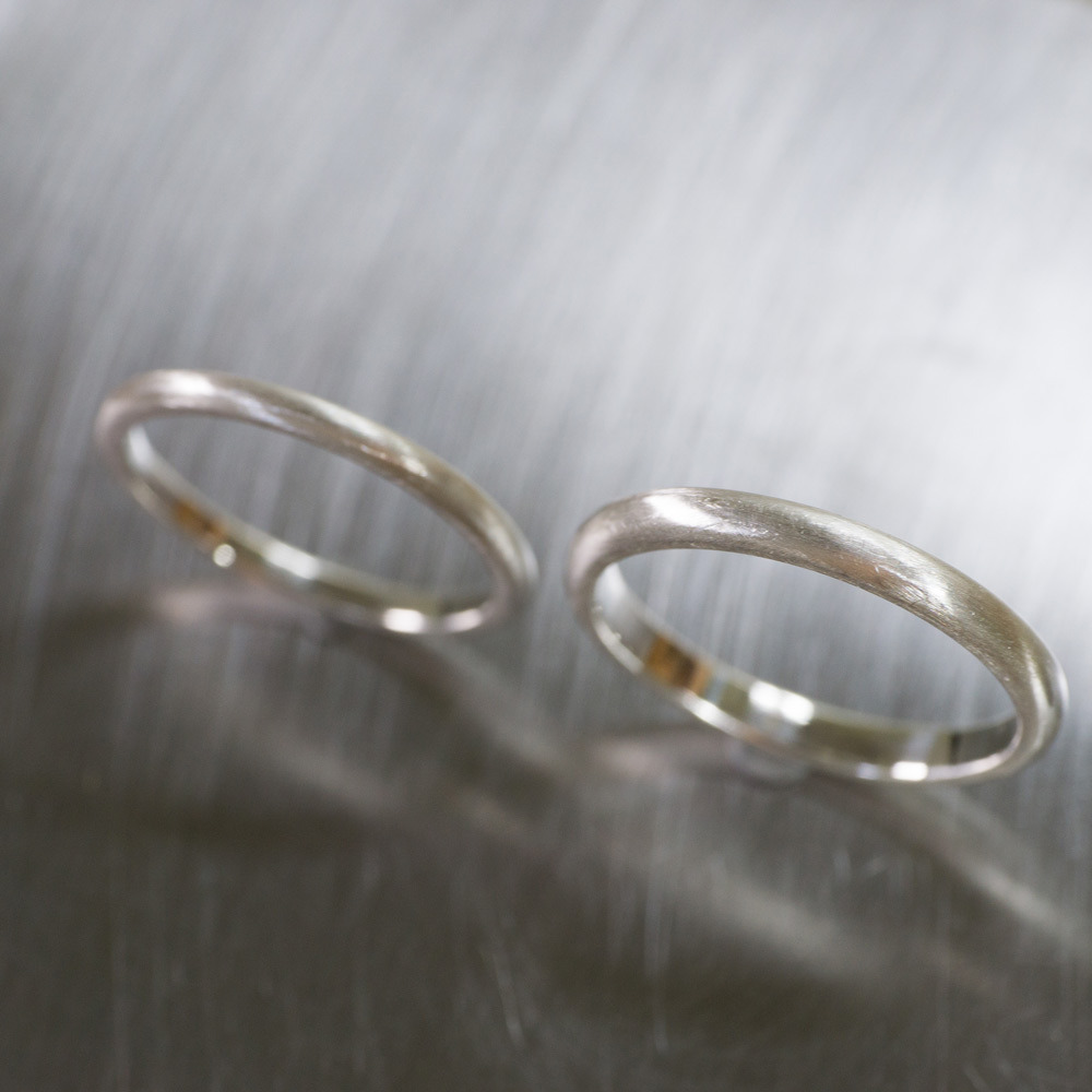シルバーのリング角度２　マリッジリングのサンプル　屋久島でつくる結婚指輪