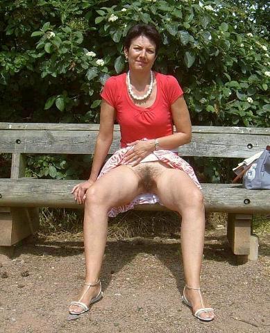 Amateur sex on park bench
