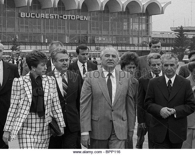 ‪Visita de Gorbachev a Rumania de Ceaucescu. Problemas relación URSS- Rumanía base económica y “doctrinal”. ¿Transilvania? #x270587 ‬