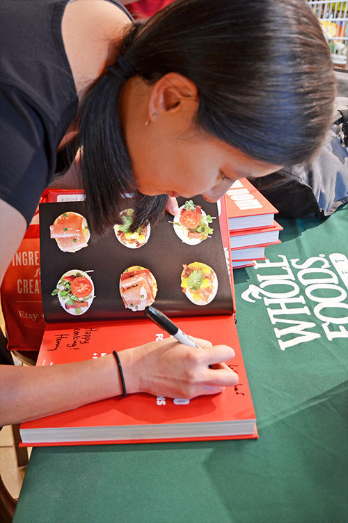 Whole Foods Market Scottsdale Signing in Arizona (& FREE BEEF) by Michelle Tam https://nomnompaleo.com