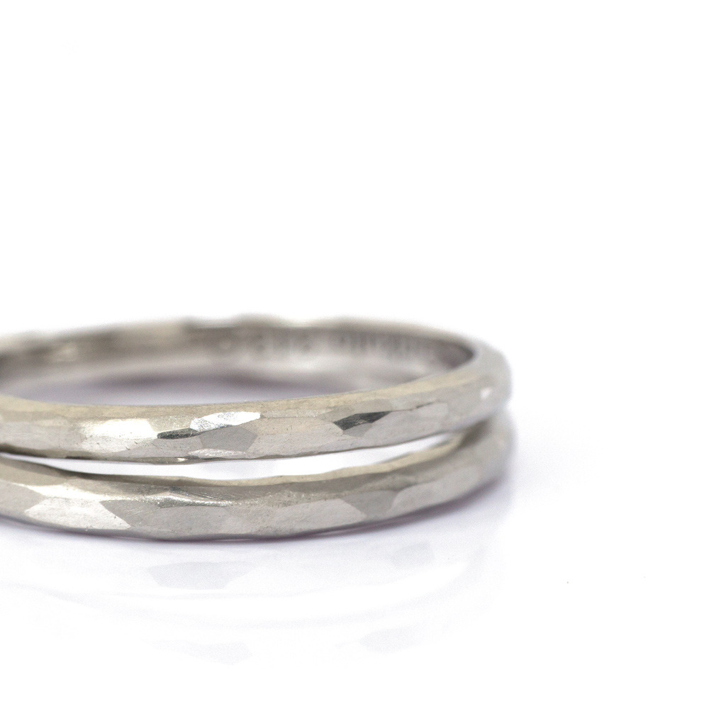 白バック　オーダーメイドのマリッジリング　プラチナ　屋久島で作る結婚指輪