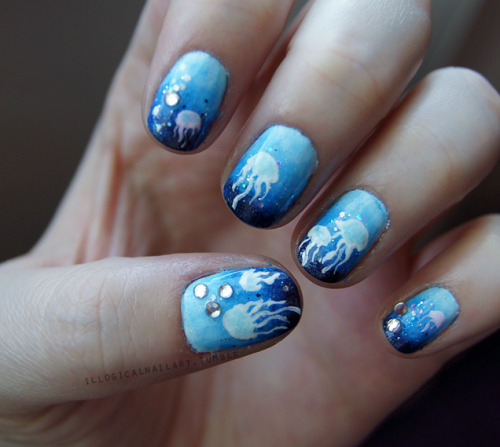 blue nails on Tumblr