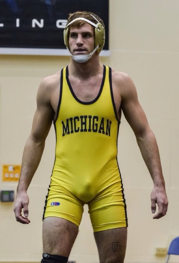 Follow me for Hot Wrestlers in Sexy Singlets =)