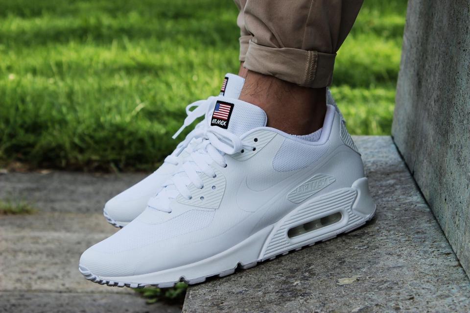air max 90 hyperfuse independence day white