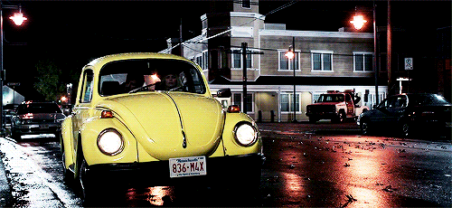 Risultati immagini per emma swan yellow car night gif