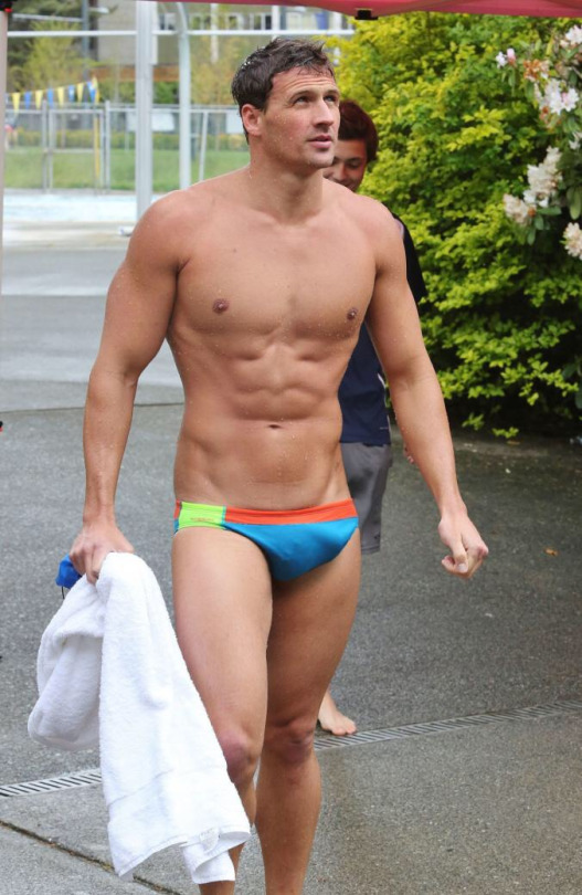Swimmer huge bulge!
The Hottest Sportsmen on the web!
Follow Sporty Boy at http://sportyboyblog.tumblr.com/!