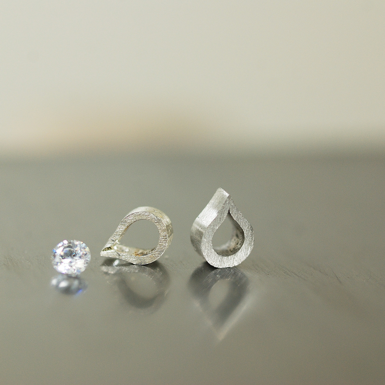 オーダーメイドマリッジリングの制作風景　プラチナ　しずくの形　屋久島で作る結婚指輪