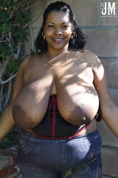 Enormous Ebony Tits 7