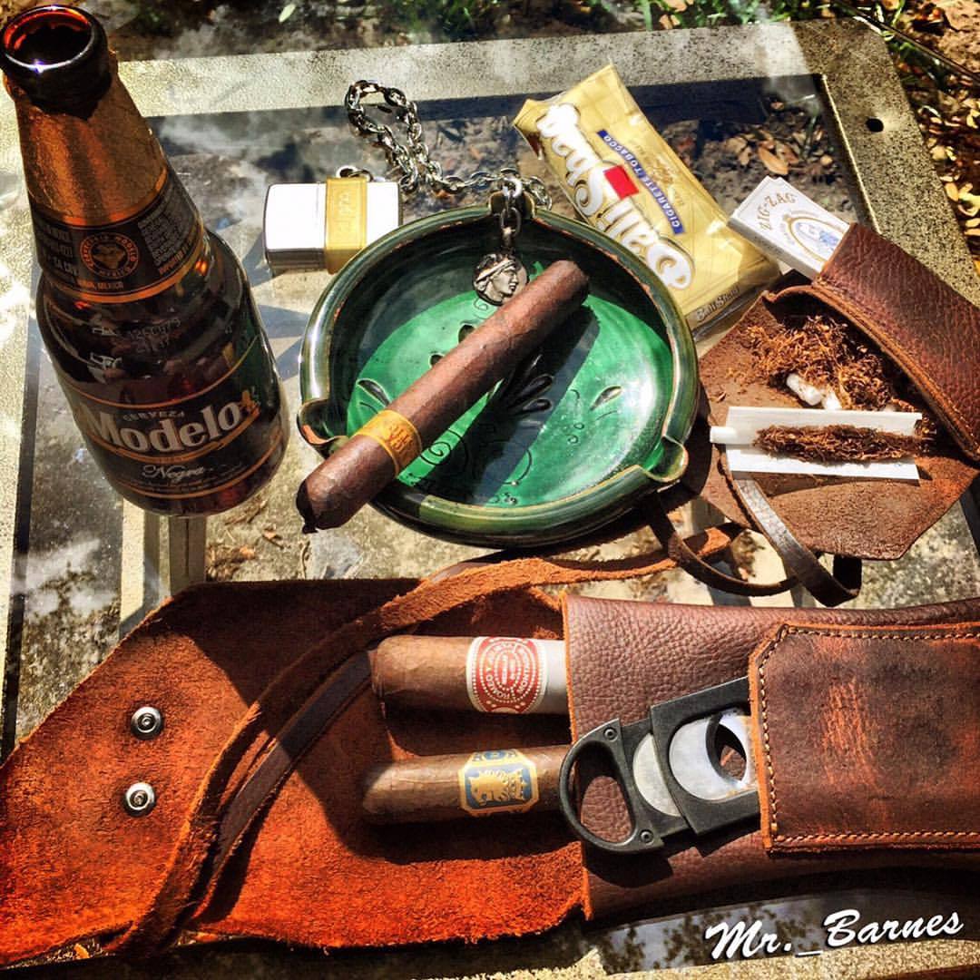 Crispin! Tobacco leather at www.LegendarySaxon.com Repost from @mr._barnes The Mojave Express strikes again! Bringing me my favorite tobaccos from from around the Wasteland.
#tobaccooutcast #legendarysaxon #mojaveexpress (Beer courtesy of...