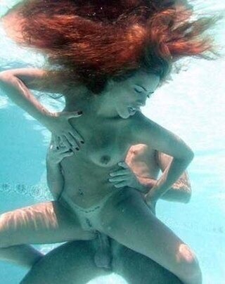 Sex under water video