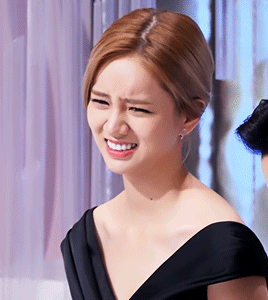 hyeriizen:
““she went from elegant to derp real fast
” ”